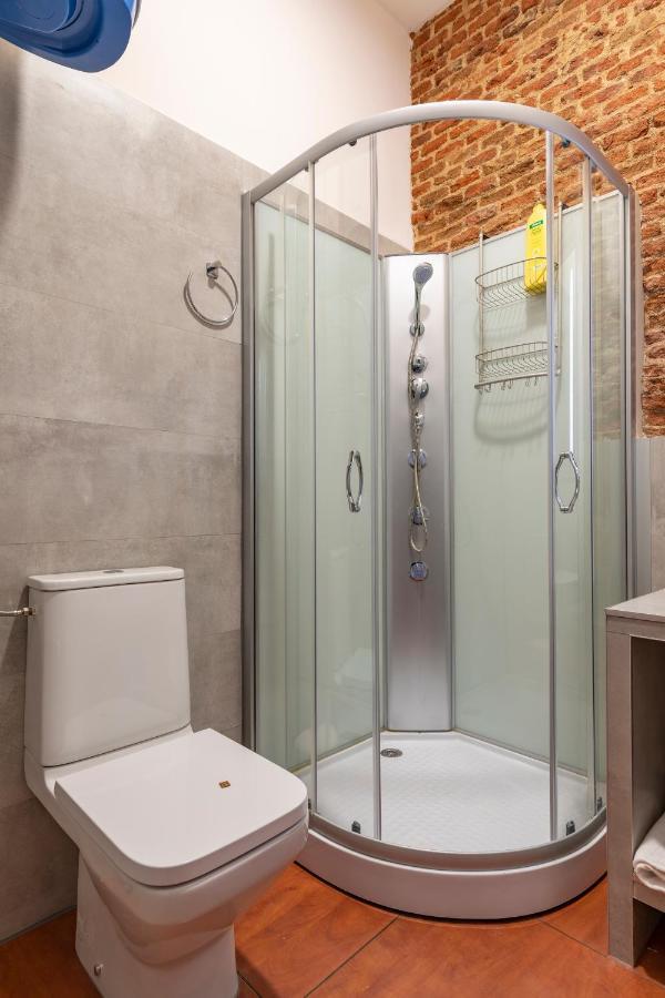 Homeabout Imperial Apartment Madrid Exteriör bild